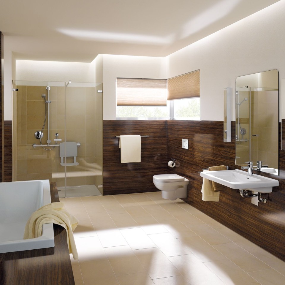 Geberit Renova Comfort Badezimmer mit WC, Waschtisch und Badewanne Geberit Renova Comfort Badezimmer mit WC, Waschtisch und Badewanne