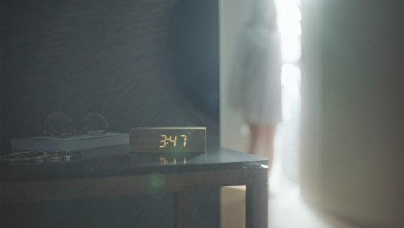 Wecker im Schlafzimmer Wecker im Schlafzimmer