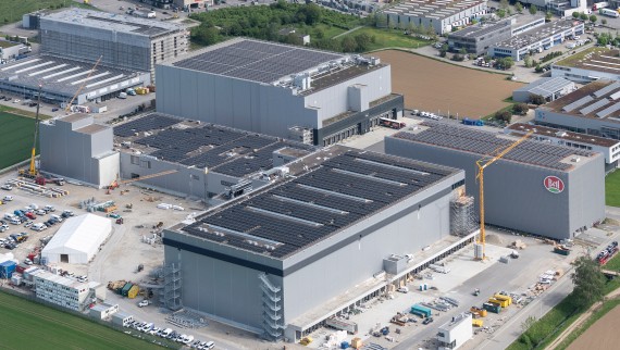 Das Bauprojekt umfasst insgesamt drei Neubauten und schreitet gut voran. (© Photo Basilisk AG) Das Bauprojekt umfasst insgesamt drei Neubauten und schreitet gut voran. (© Photo Basilisk AG)