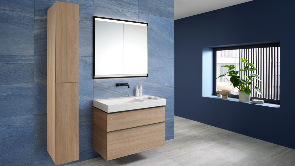 Lavabo Geberit ONE avec meuble sous lavabo Geberit iCon et armoire haute Mix & Match