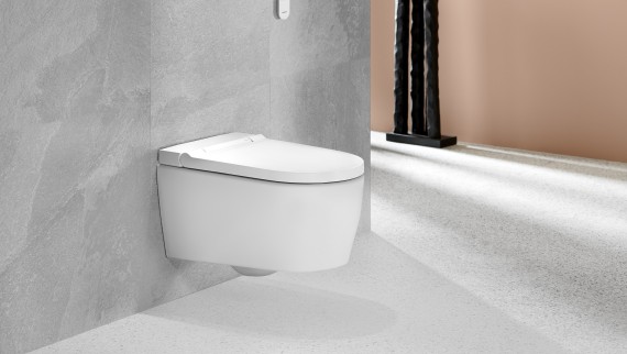 Geberit AquaClean Dusch-WC mit Duschdüse Geberit AquaClean Dusch-WC mit Duschdüse