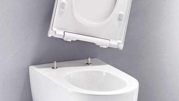 Geberit ONE WC mit abnehmbarem Deckel und Sitzring Geberit ONE WC mit abnehmbarem Deckel und Sitzring