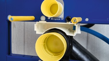 Geberit Duofix mit Strom- und Kommunikationsanschlussdose
