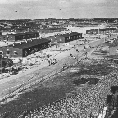 Nel 1945, ad Aal Plantage, a Oksbøl, fu istituito il più grande campo profughi della Danimarca. (Blåvandshuk Local History Archive)