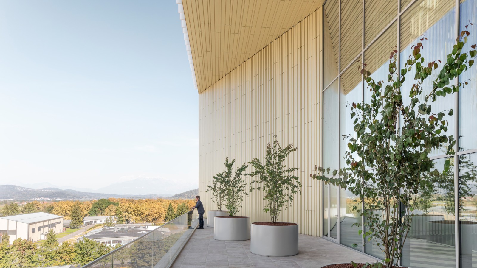 Spektakulär: Von den Terrassen aus überblickt man ganz Ljubljana (© Ana Skobe) Spektakulär: Von den Terrassen aus überblickt man ganz Ljubljana (© Ana Skobe)
