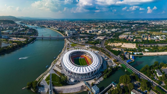 Nationales Leichtathletik Stadion Budapest (© ZGPhotography / Alamy Stock Photo) Nationales Leichtathletik Stadion Budapest (© ZGPhotography / Alamy Stock Photo)