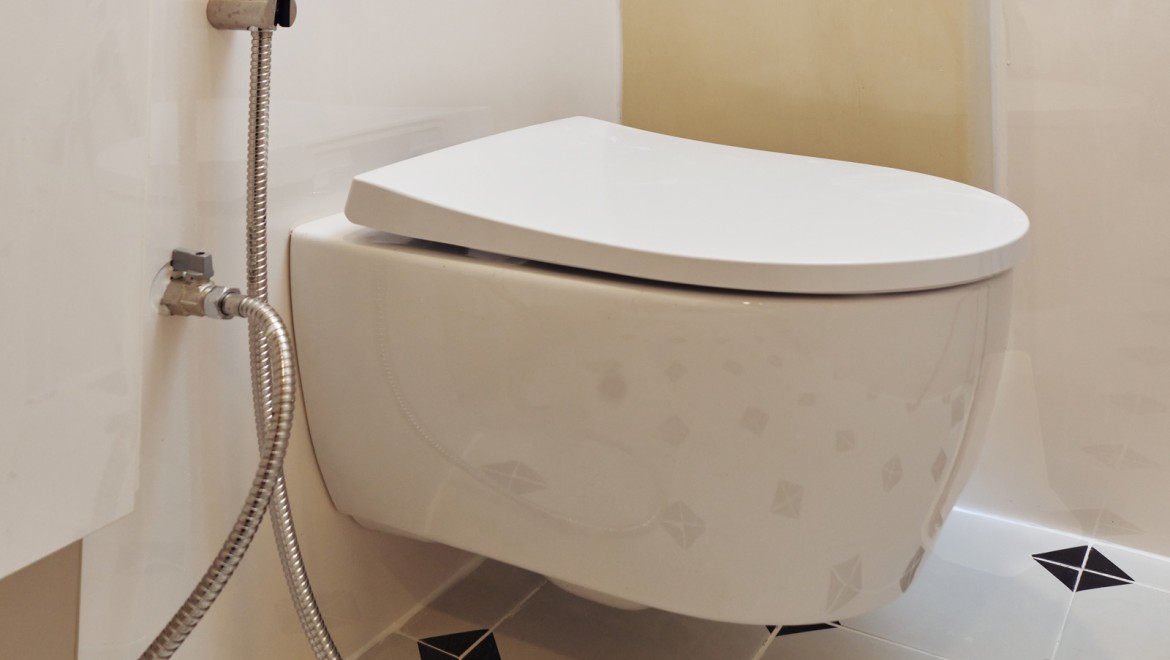 Wandhängendes Geberit iCon WC (© Watson Lau) Wandhängendes Geberit iCon WC (© Watson Lau)