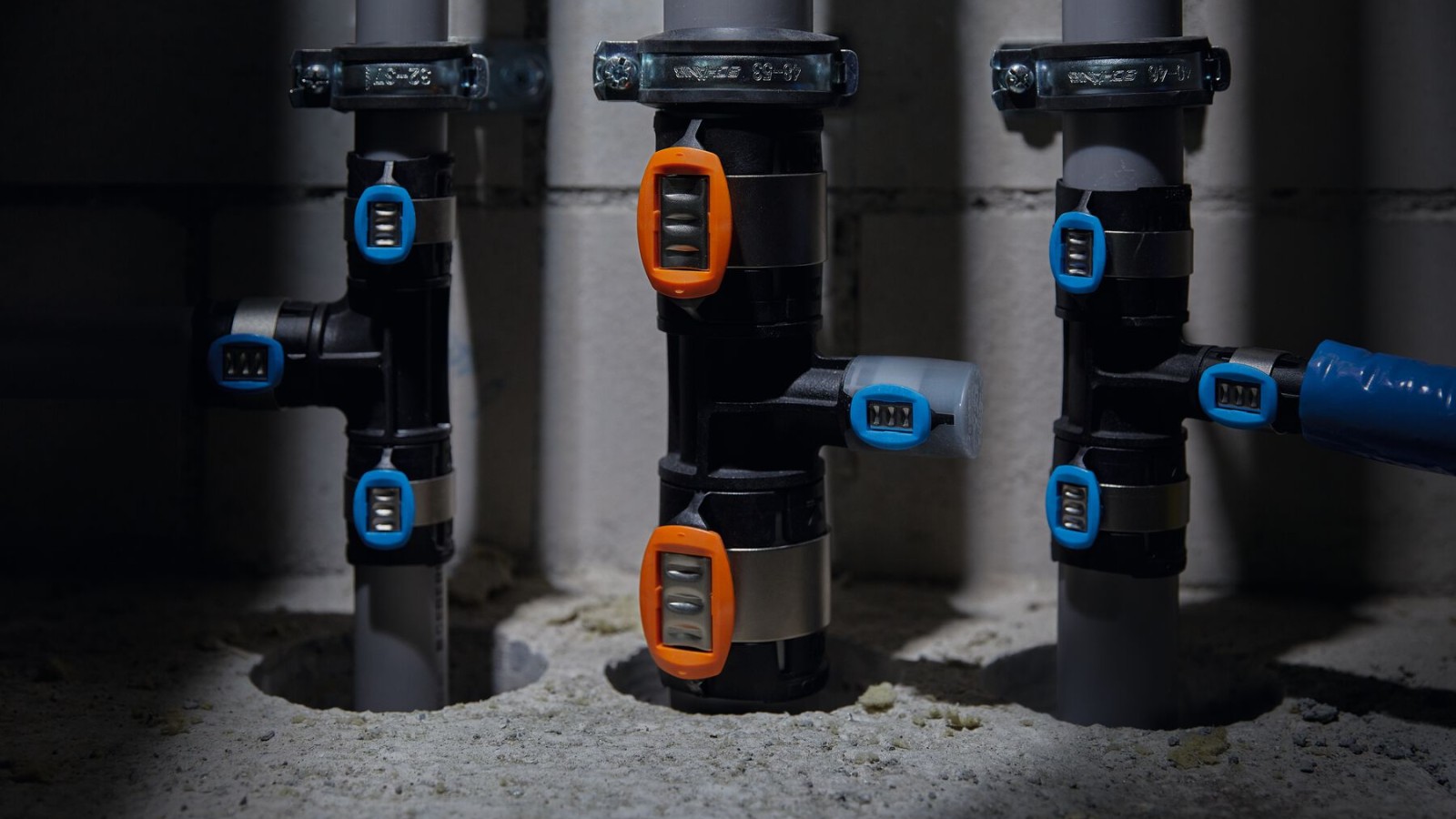 Auch im Dunkeln sind unverpresste Verbindungen gut zu erkennen Auch im Dunkeln sind unverpresste Verbindungen gut zu erkennen