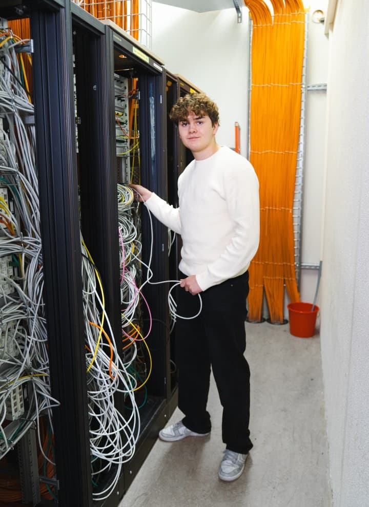 Ausbildung Informatiker/-in Plattformentwicklung EFZ Ausbildung Informatiker/-in Plattformentwicklung EFZ