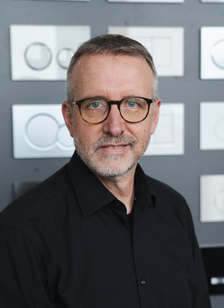 Thomas Kiffmeyer, Head Products Installation & Flushing Systems Thomas Kiffmeyer, Head Products Installation & Flushing Systems