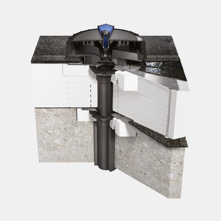 Geberit Pluvia Einlauf auf Betondach mit Bitumen als wasserführende Ebene Geberit Pluvia Einlauf auf Betondach mit Bitumen als wasserführende Ebene