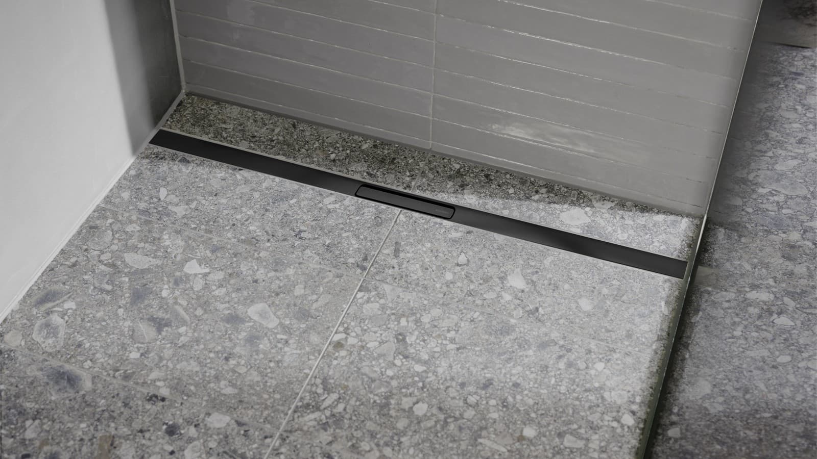 Écoulement de douche Geberit CleanLine30 en noir Écoulement de douche Geberit CleanLine30 en noir