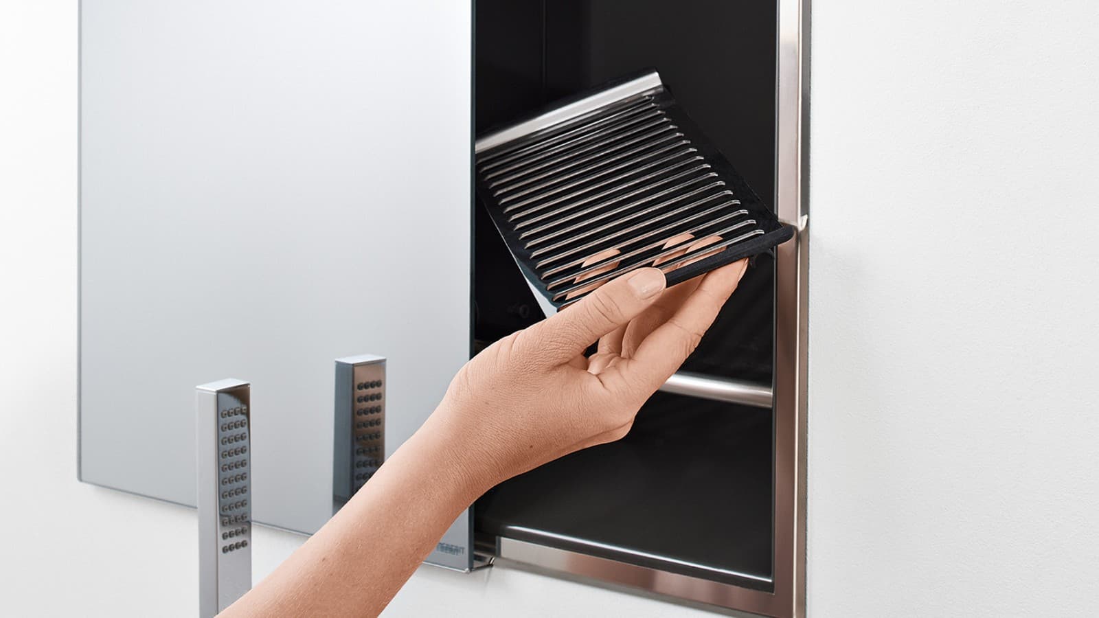 Geberit ONE Duschlösungen mit Nischenablagebox Geberit ONE Duschlösungen mit Nischenablagebox